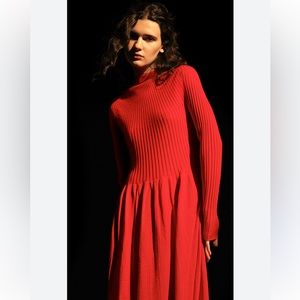 New Uniqlo U Christopher Lemaire Merino long sleeve Dress Red Size M 100% Wool